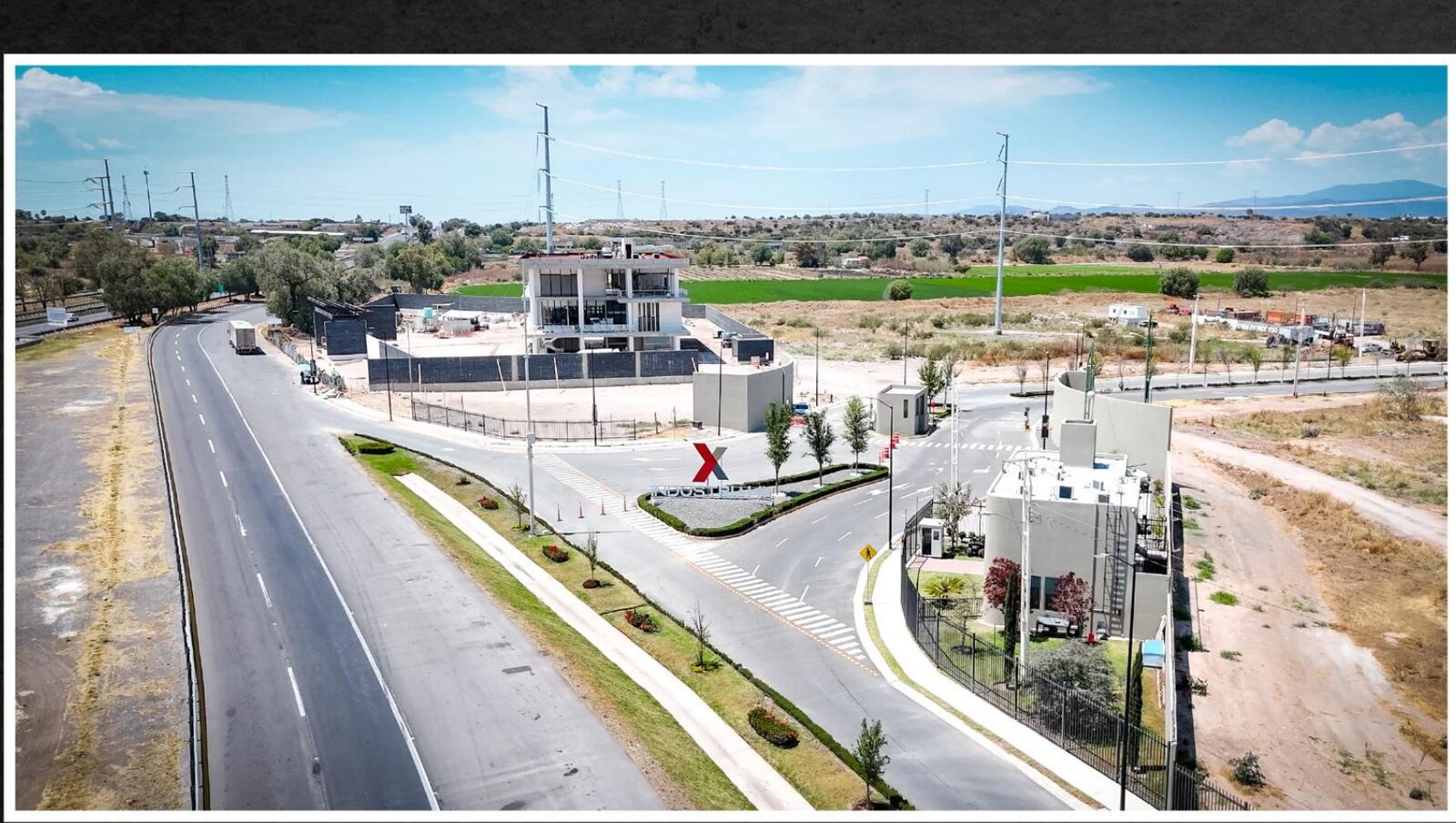 Acceso principal, INDUSTRIALIX, Corregidora, Querétaro